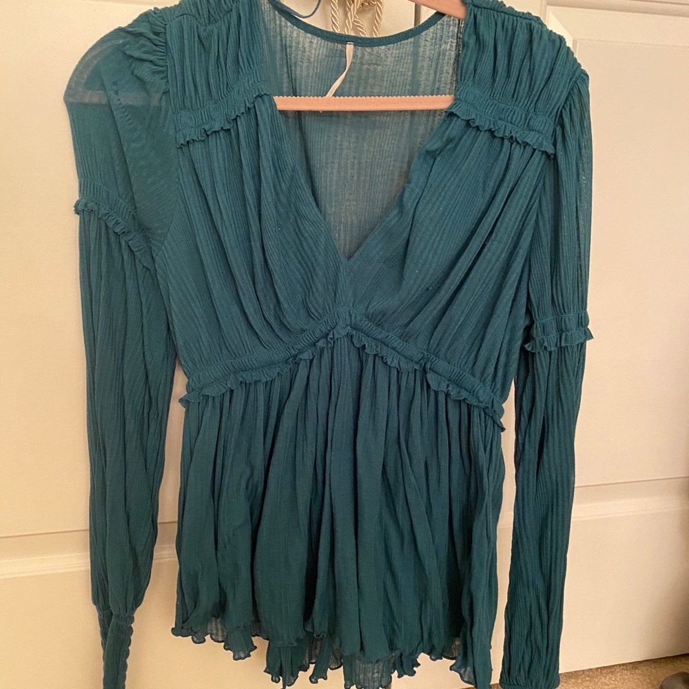 Green flowy top